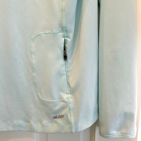 New Balance NB DRY Pullover Athletic Wear with Zipper and Back Pockets sz.L - Picture 8 of 11